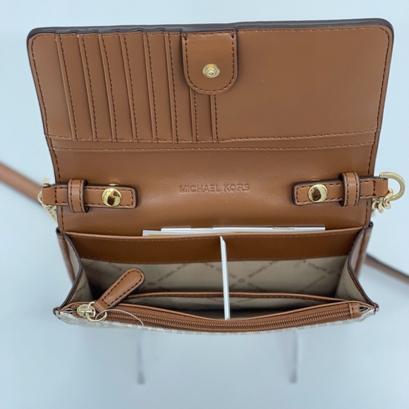 Michael Kors MD MF Phone Xbody Bag Vanilla - Picture 10 of 14